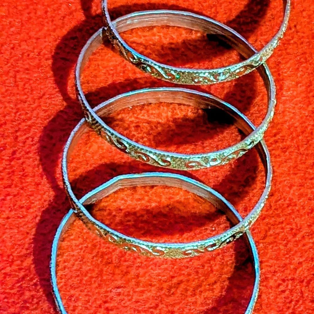 Vintage Gold-Tone Engraved Bangle Set (4pcs) – Textured Scroll Design - Picture 1 of 2